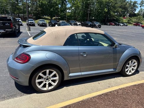 Used 2019 Volkswagen Beetle 2.0T Final Edition SEL FWD image 2
