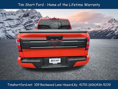 Used 2025 Nissan Frontier PRO-4X image 7