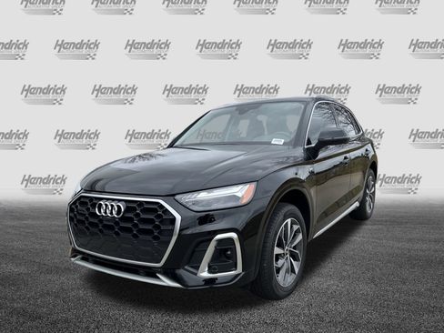 Used 2023 Audi Q5 2.0T Prestige w/ Prestige Package image 6