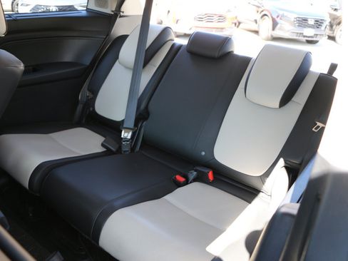 Used 2025 Honda Odyssey Elite image 34