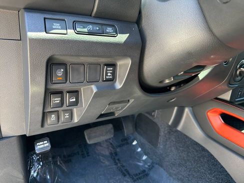 Used 2023 Nissan Frontier PRO-4X w/ Pro Convenience Package AWD/4WD image 18