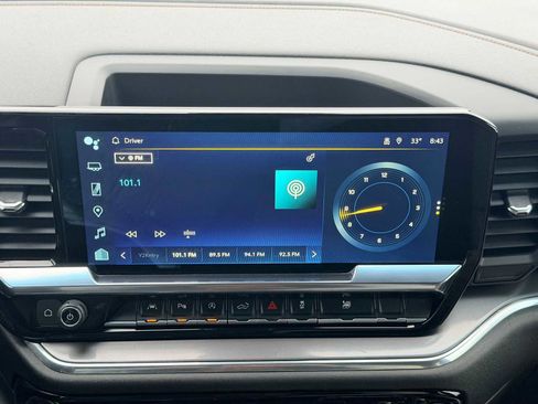 Used 2023 Chevrolet Silverado 1500 High Country image 29