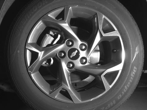 Used 2025 Chevrolet Trax LT FWD image 12