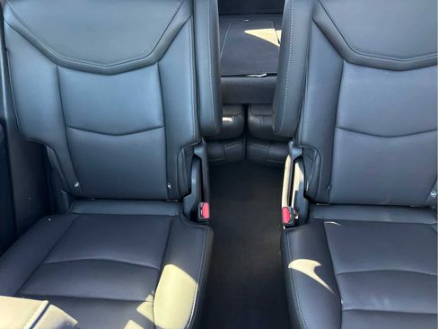 Certified 2025 Cadillac XT6 Premium Luxury image 15