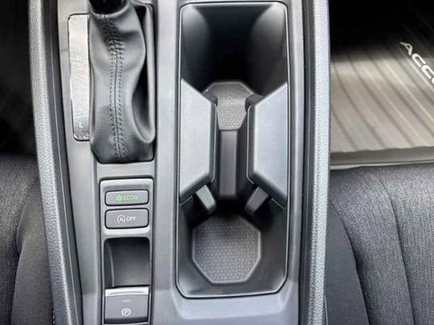 Used 2025 Honda Accord SE image 11