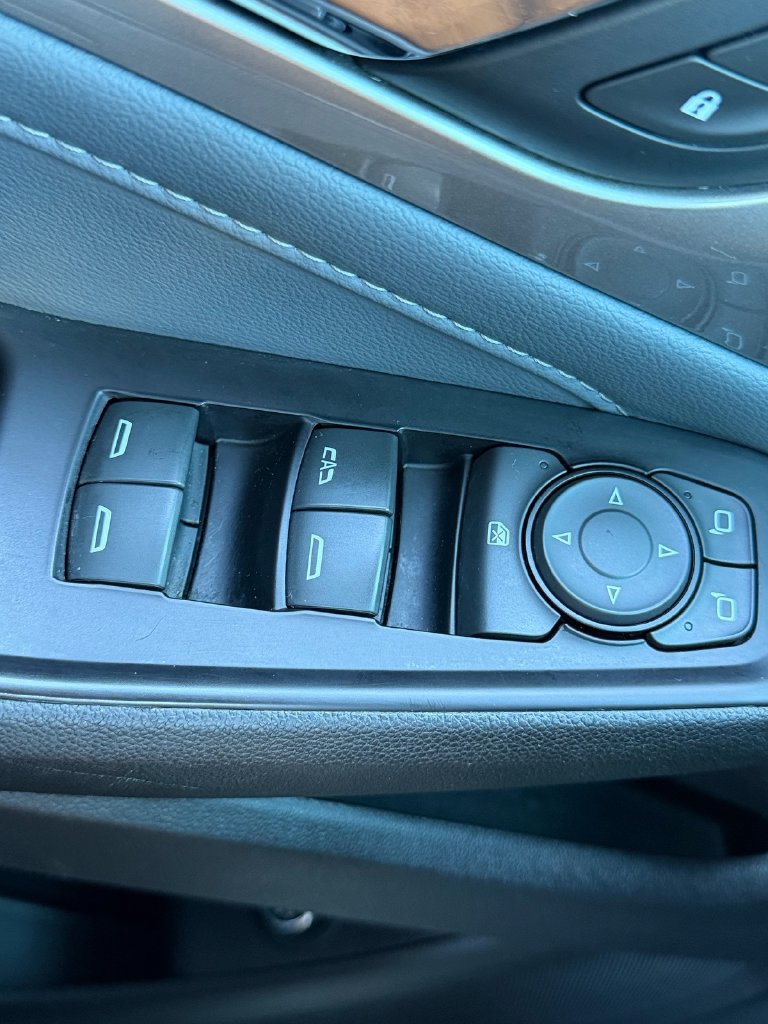 Certified 2019 Chevrolet Traverse LT AWD/4WD image 36