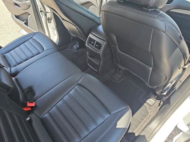 Used 2024 Ford Edge SEL AWD/4WD image 11