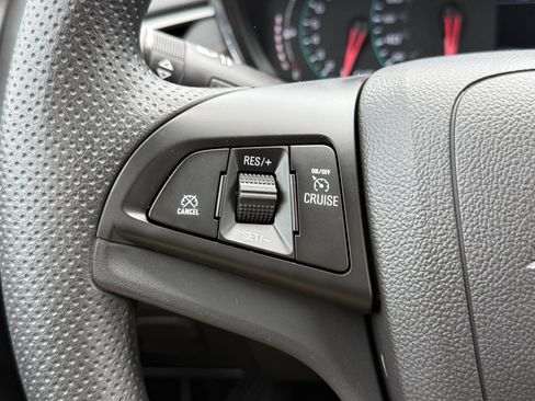 Used 2020 Chevrolet Trax LS w/ Tint and Cruise Package FWD image 15