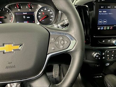 Used 2023 Chevrolet Traverse LT image 19