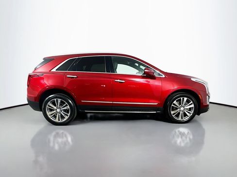 Used 2022 Cadillac XT5 Premium Luxury w/ Technology Package AWD/4WD image 9