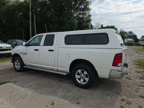 Used 2014 RAM 1500 ST w/ SXT Appearance Group AWD/4WD image 3