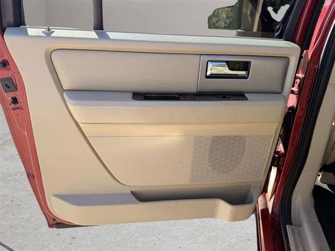 Used 2015 Ford Expedition EL Limited w/ Equipment Group 301A image 22