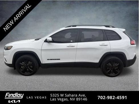 Used 2019 Jeep Cherokee Latitude Plus AWD/4WD image 8