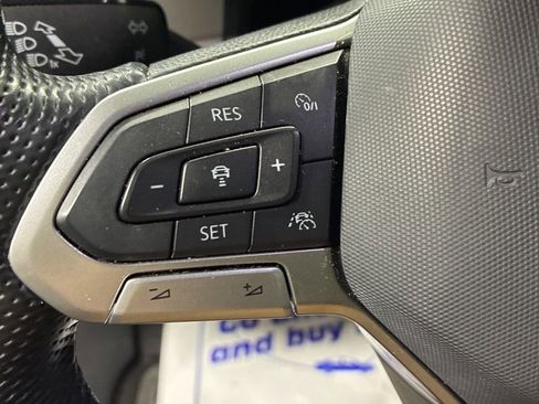 Used 2022 Volkswagen Atlas Cross Sport SEL Premium R-Line image 15