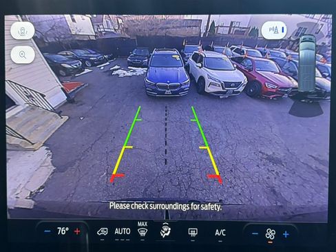 Used 2024 Ford Transit 350 XLT image 27