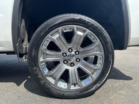 Used 2018 GMC Sierra 1500 Denali w/ Denali Ultimate Package image 4