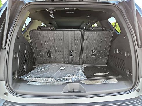 New 2026 Chevrolet Tahoe High Country w/ Sun And Tow Package AWD/4WD image 12