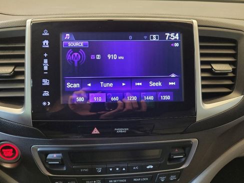 Used 2017 Honda Pilot EX image 25