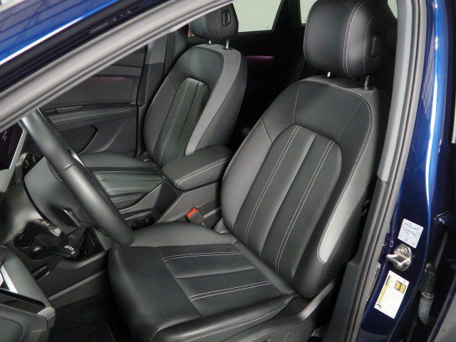 Used 2023 Audi Q4 e-tron Premium Plus w/ Premium Plus RWD image 14