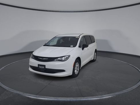 New 2027 Chrysler Pacifica LX FWD image 6