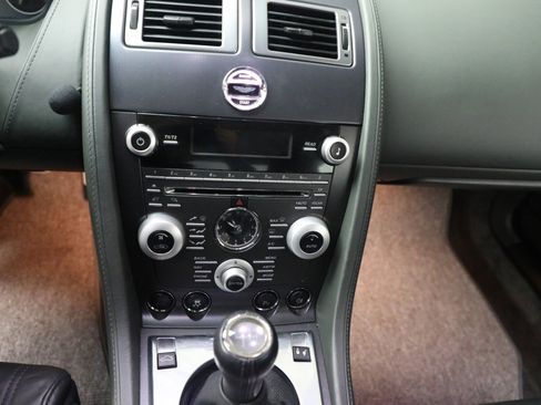 Used 2011 Aston Martin V12 Vantage Coupe image 23