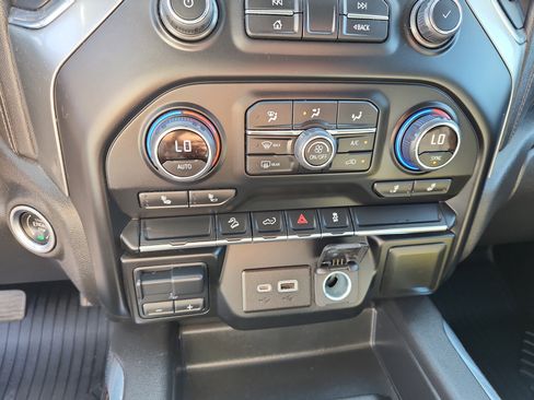 Used 2021 Chevrolet Silverado 1500 LT Trail Boss w/ Bed Protection Package image 32