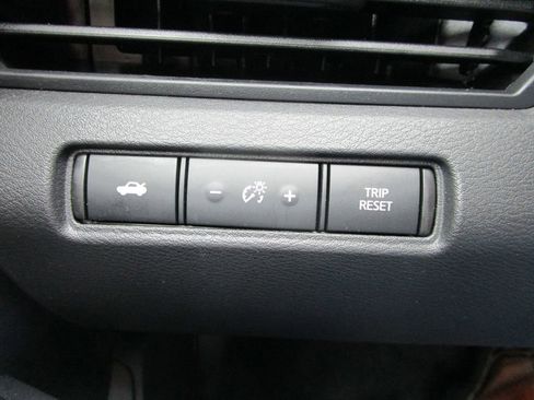 Used 2025 Nissan Altima 2.5 SV w/ SV Special Edition Package image 28