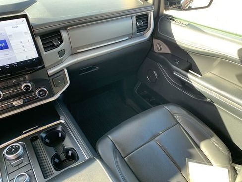 Certified 2022 Ford Expedition XLT w/ Equipment Group 202A image 23