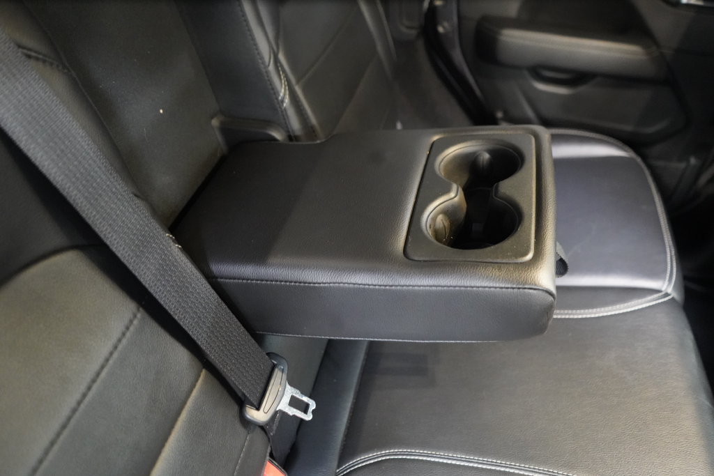 Used 2022 Jeep Wrangler Unlimited Sahara AWD/4WD image 28
