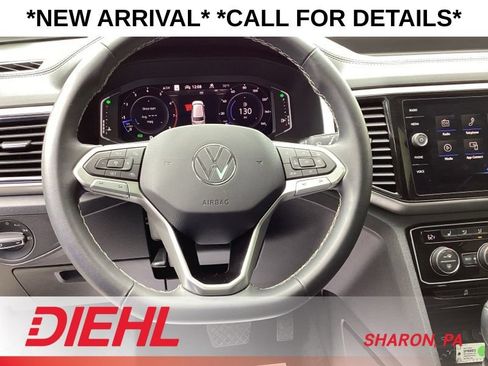Used 2023 Volkswagen Atlas SEL AWD/4WD image 35