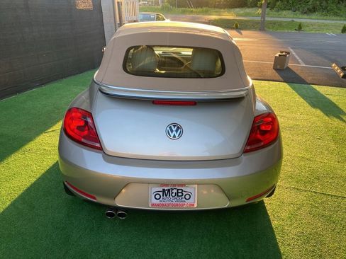 Used 2013 Volkswagen Beetle 2.5 FWD image 6
