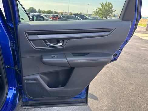 Certified 2025 Honda CR-V Sport image 37