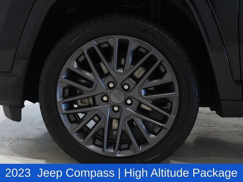 Used 2023 Jeep Compass High Altitude AWD/4WD image 6