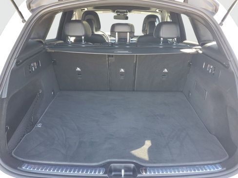 Used 2024 Mercedes-Benz GLC 300 image 8