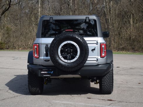 Used 2023 Ford Bronco Badlands w/ Sasquatch Package image 24