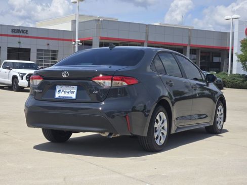 New 2026 Toyota Corolla LE FWD image 4