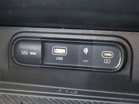 Used 2023 Kia Sportage SX image 29