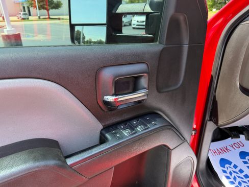 Used 2016 GMC Sierra 2500 2WD Crew Cab image 25