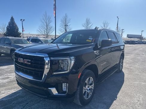 Used 2024 GMC Yukon SLE AWD/4WD image 6