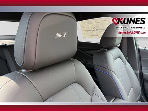 New 2026 Buick Envista Sport Touring w/ Convenience I Package FWD image 36