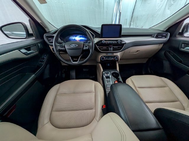 Certified 2022 Ford Escape SEL w/ Technology Package AWD/4WD image 7