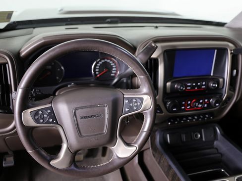 Used 2016 GMC Sierra 2500 Denali w/ Duramax Plus Package image 12