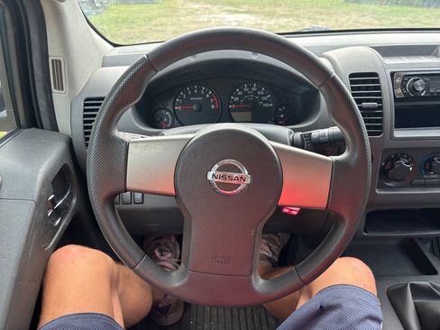 Used 2009 Nissan Frontier XE RWD image 12