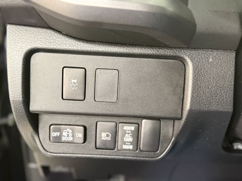 Used 2020 Toyota Tacoma TRD Off-Road image 21