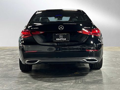 Used 2025 Mercedes-Benz C 300 4MATIC Sedan image 4