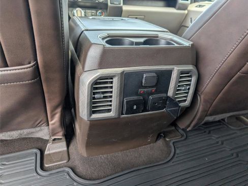 Used 2020 Ford F150 Limited w/ Trailer Tow Package image 32