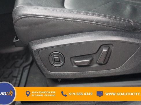 Used 2019 Audi Q3 2.0T Premium AWD/4WD image 17