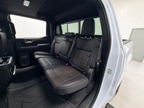 Used 2026 Chevrolet Silverado 1500 High Country AWD/4WD image 25