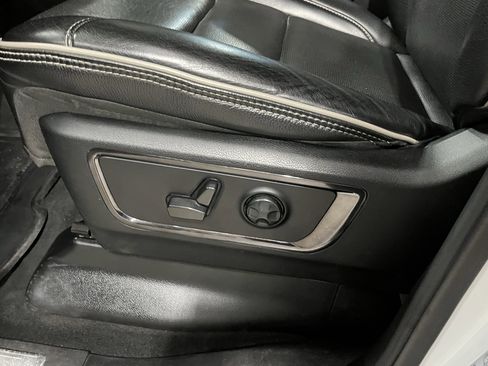 Used 2022 RAM 1500 Limited w/ Body-Colour Bumper Group image 17