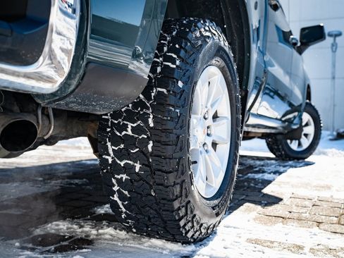 Used 2025 Chevrolet Silverado 1500 LT image 43